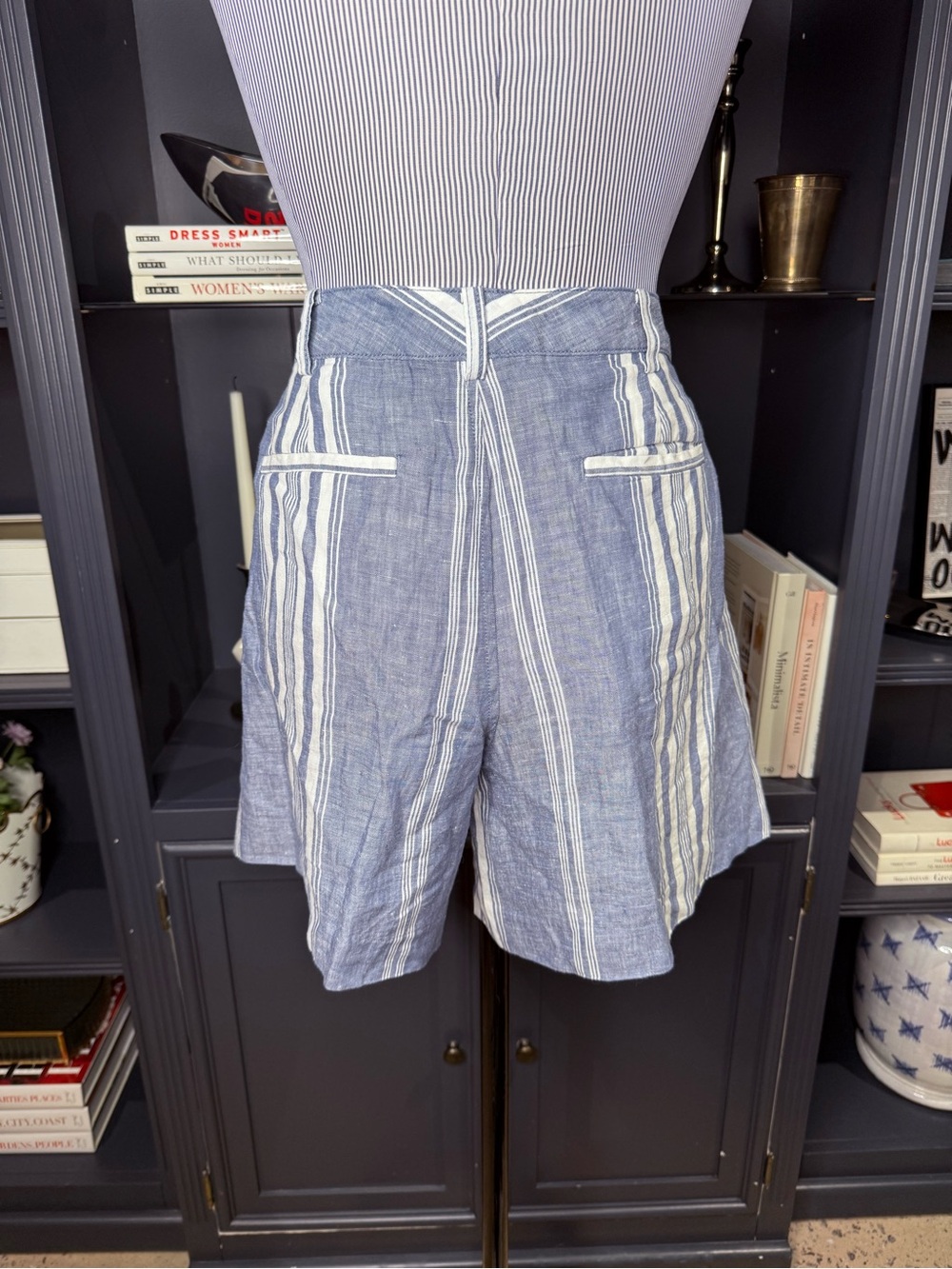 Lauren Ralph Lauren Striped Linen Shorts – Blue & White – Size 8 - Picture 8 of 10